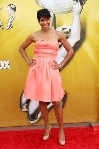 Illustration for article titled The Stars Dress To Impress At The NAACP Image Awards